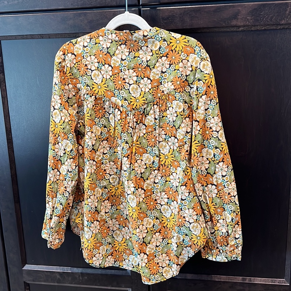 Zara size 10 blouse. Worn once for pictures. - Picture 5 of 7
